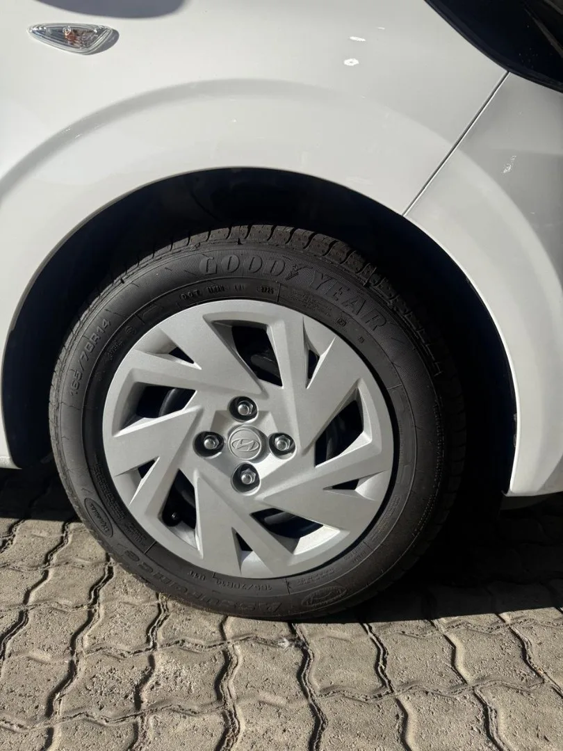 2024 Hyundai GRAND I10 GRAND i10 1.2 PREMIUM A/T MY24 thumbnail 4