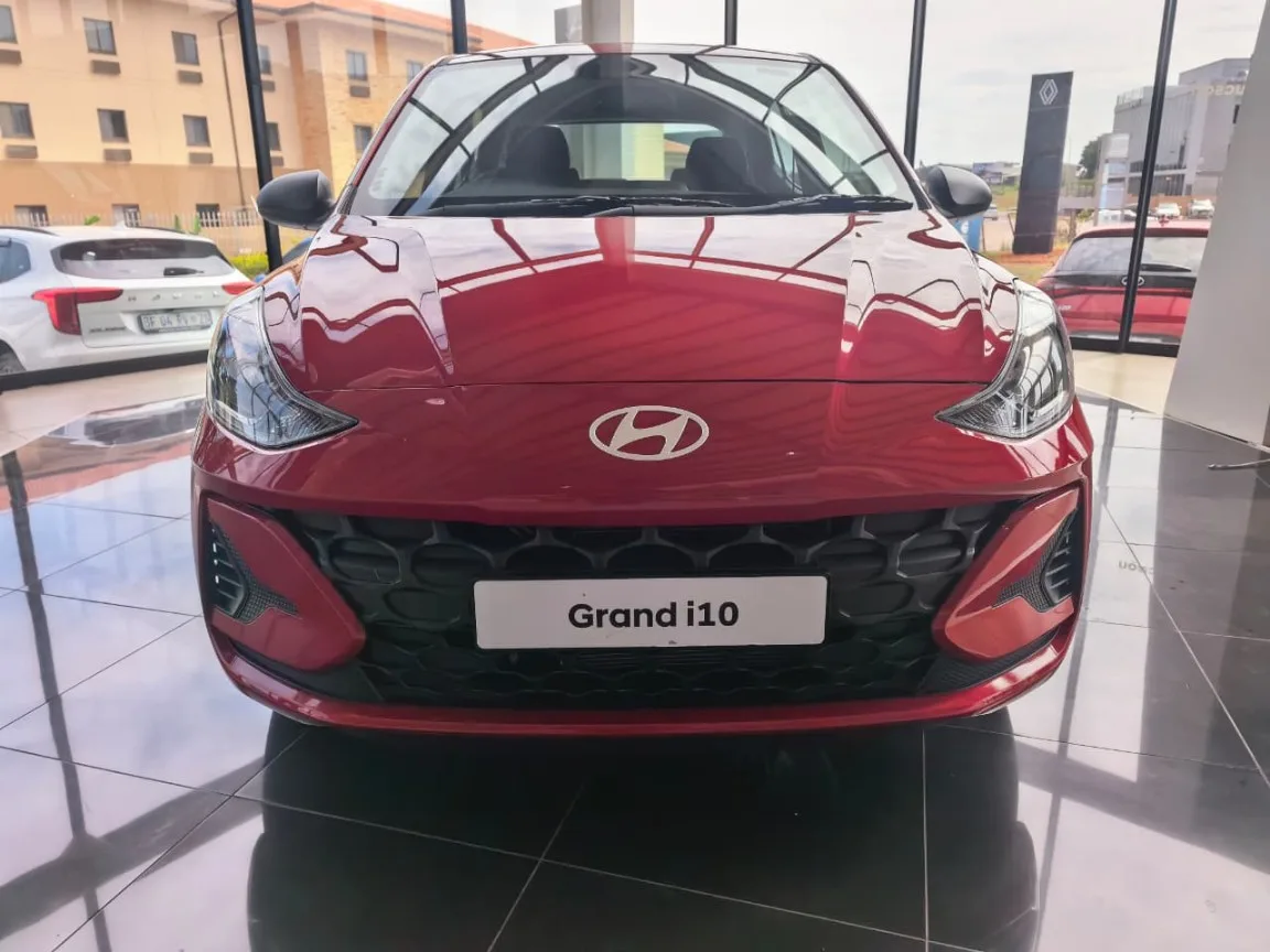 2026 Hyundai GRAND I10 i10 GRAND i10 1.2 MOTION/PREMIUM A/T image 1