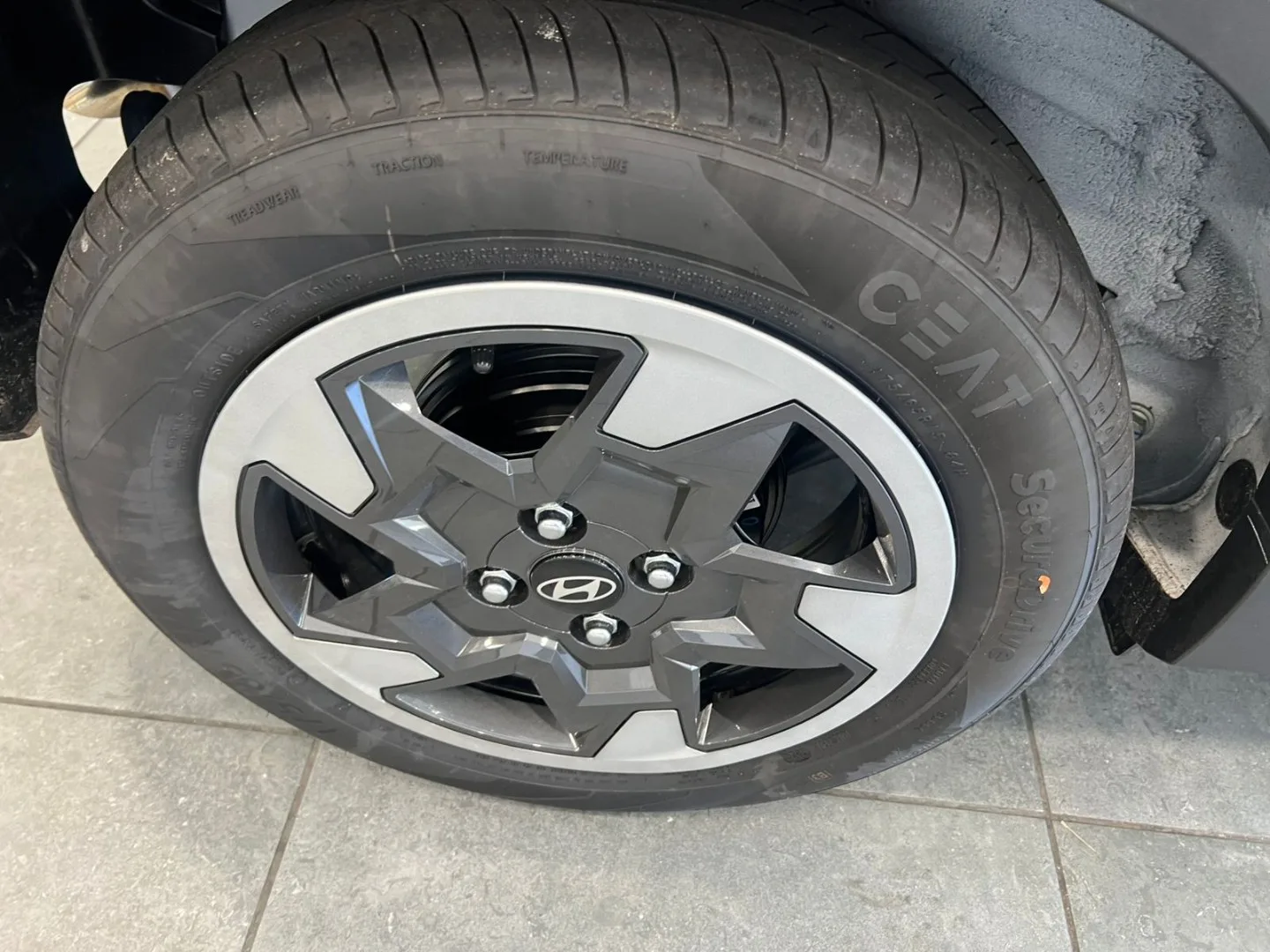 2026 Hyundai EXTER EXTER 1.2 PREMIUM MT thumbnail 18