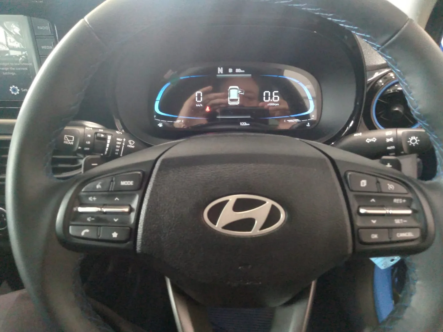 2026 Hyundai EXTER EXTER 1.2 EXECUTIVE 2 TONE AMT thumbnail 13