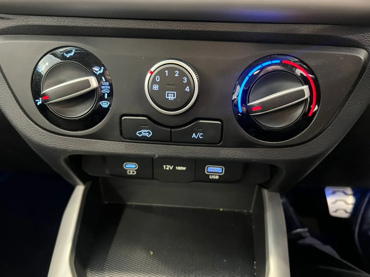 2026 Hyundai EXTER EXTER 1.2 ELITE 2 TONE AMT thumbnail 10