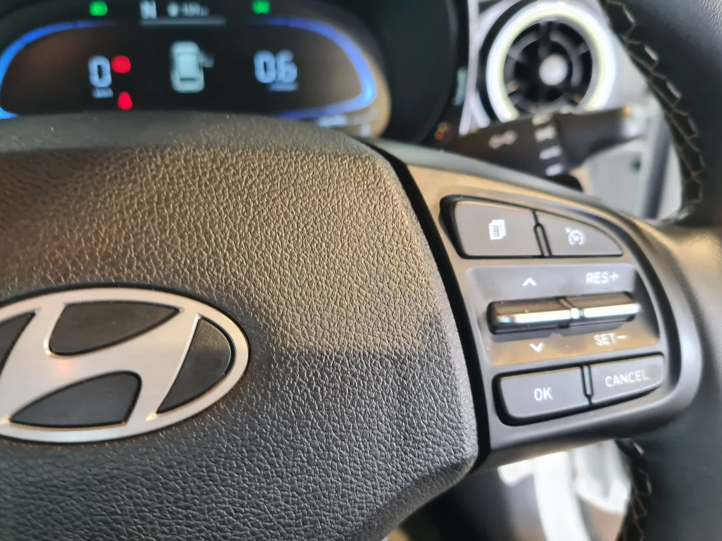 2026 Hyundai EXTER EXTER 1.2 ELITE 2 TONE AMT thumbnail 18