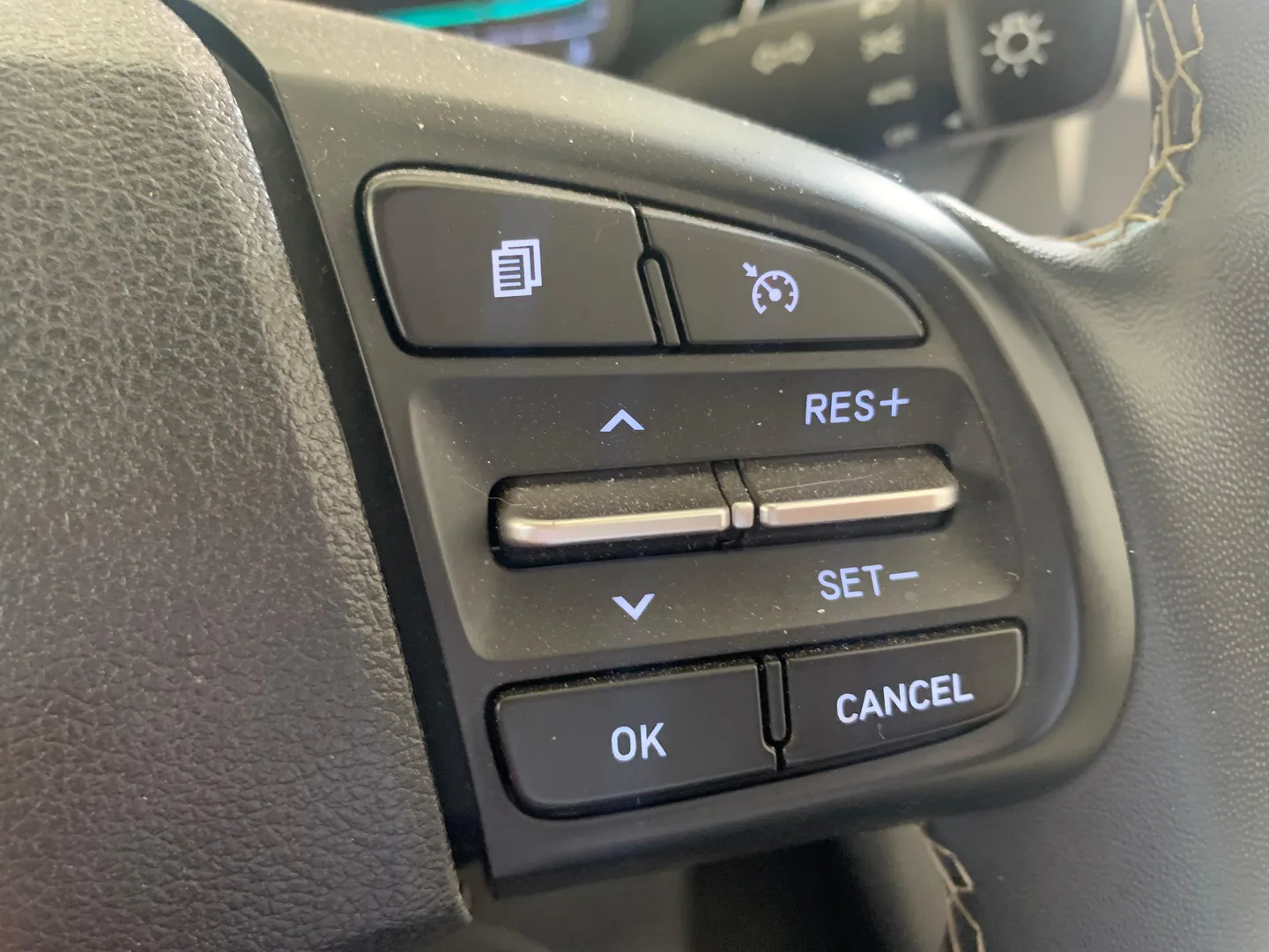 2026 Hyundai EXTER EXTER 1.2 ELITE 2 TONE AMT thumbnail 7