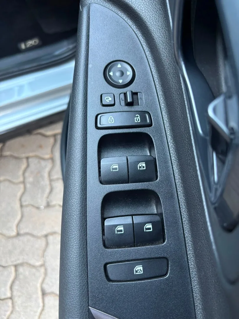 2024 Hyundai I20 i20 1.0 TGDI FLUID DCT MY21 thumbnail 9