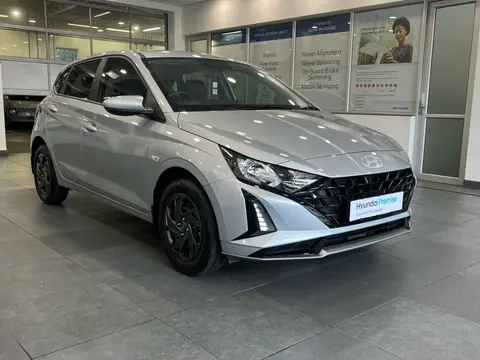 2025 HYUNDAI i10 / i20 / i30 I20 1.2 PREMIUM M/T MY24 image 1