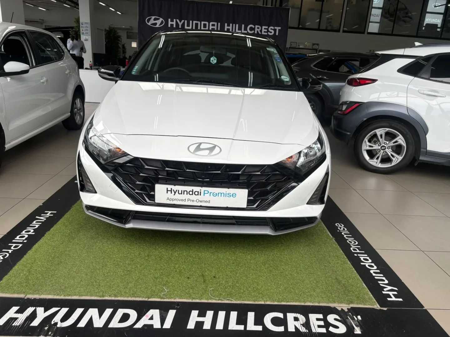 2025 Hyundai I20 i20 1.2 EXECUTIVE M/T 2 TONE MY24 thumbnail 2