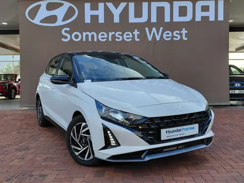 2026 Hyundai I20 i20 1.4 EXECUTIVE A/T 2 TONE MY24 image 1