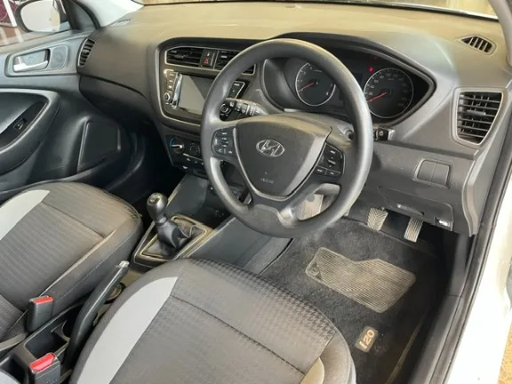 2021 Hyundai I20 i20 1.2 MOTION thumbnail 11
