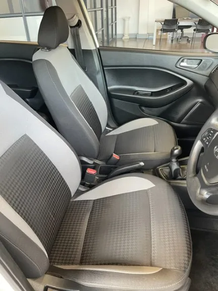 2021 Hyundai I20 i20 1.2 MOTION thumbnail 15