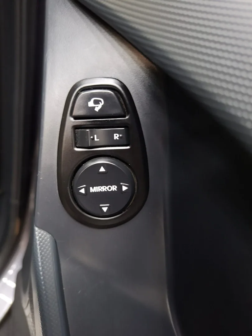 2017 Hyundai CRETA CRETA 1.6 EXECUTIVE M/T thumbnail 16