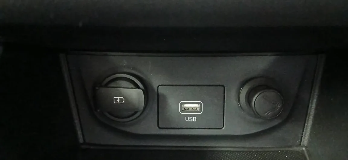 2018 Hyundai CRETA CRETA 1.6 EXECUTIVE M/T thumbnail 13