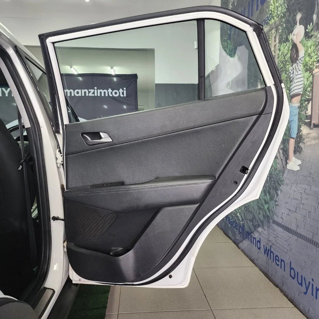 2018 Hyundai CRETA CRETA 1.6 EXECUTIVE M/T thumbnail 9