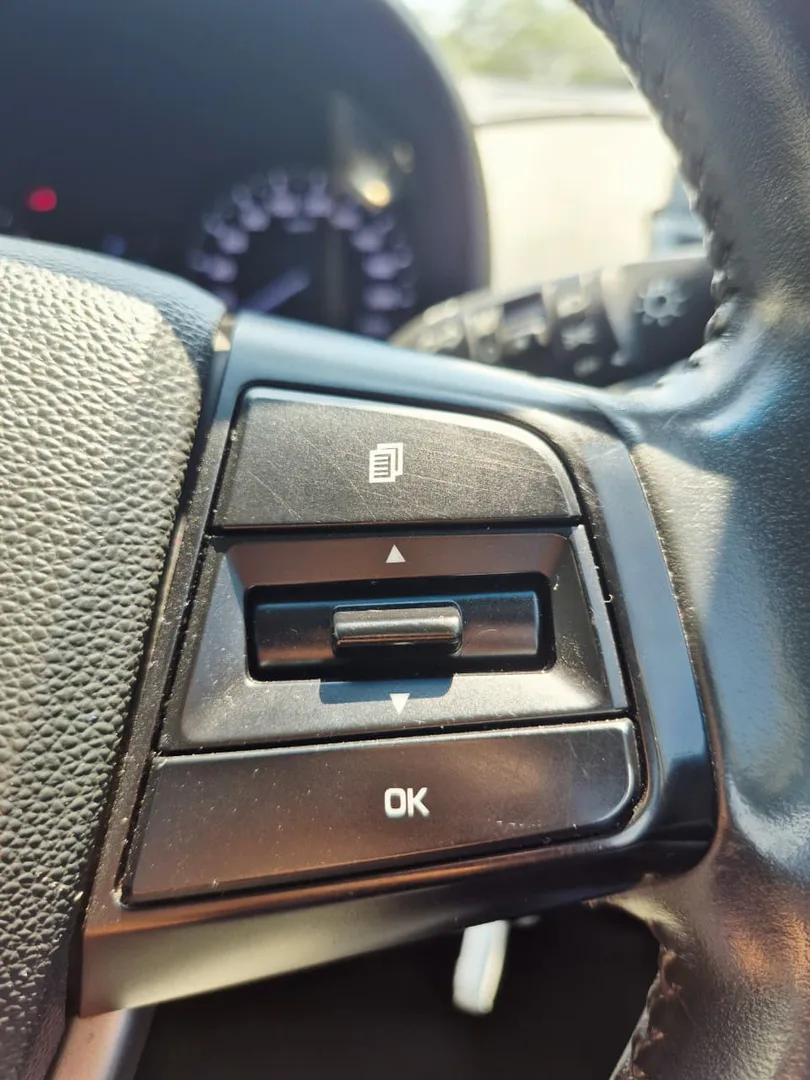 2018 undefined CRETA CRETA 1.6 EXECUTIVE M/T thumbnail 4