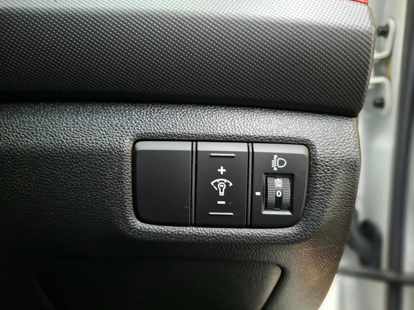2019 Hyundai CRETA CRETA 1.6 LIMITED ED thumbnail 18