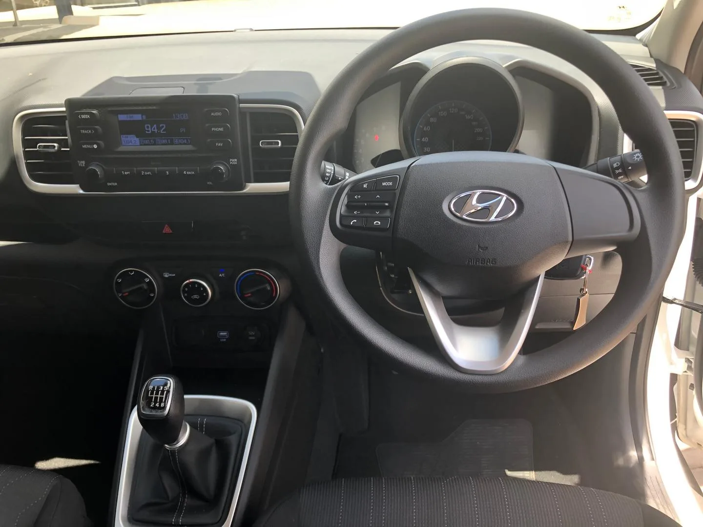 2020 Hyundai VENUE VENUE 1.0 TGDI MOTION M/T thumbnail 12
