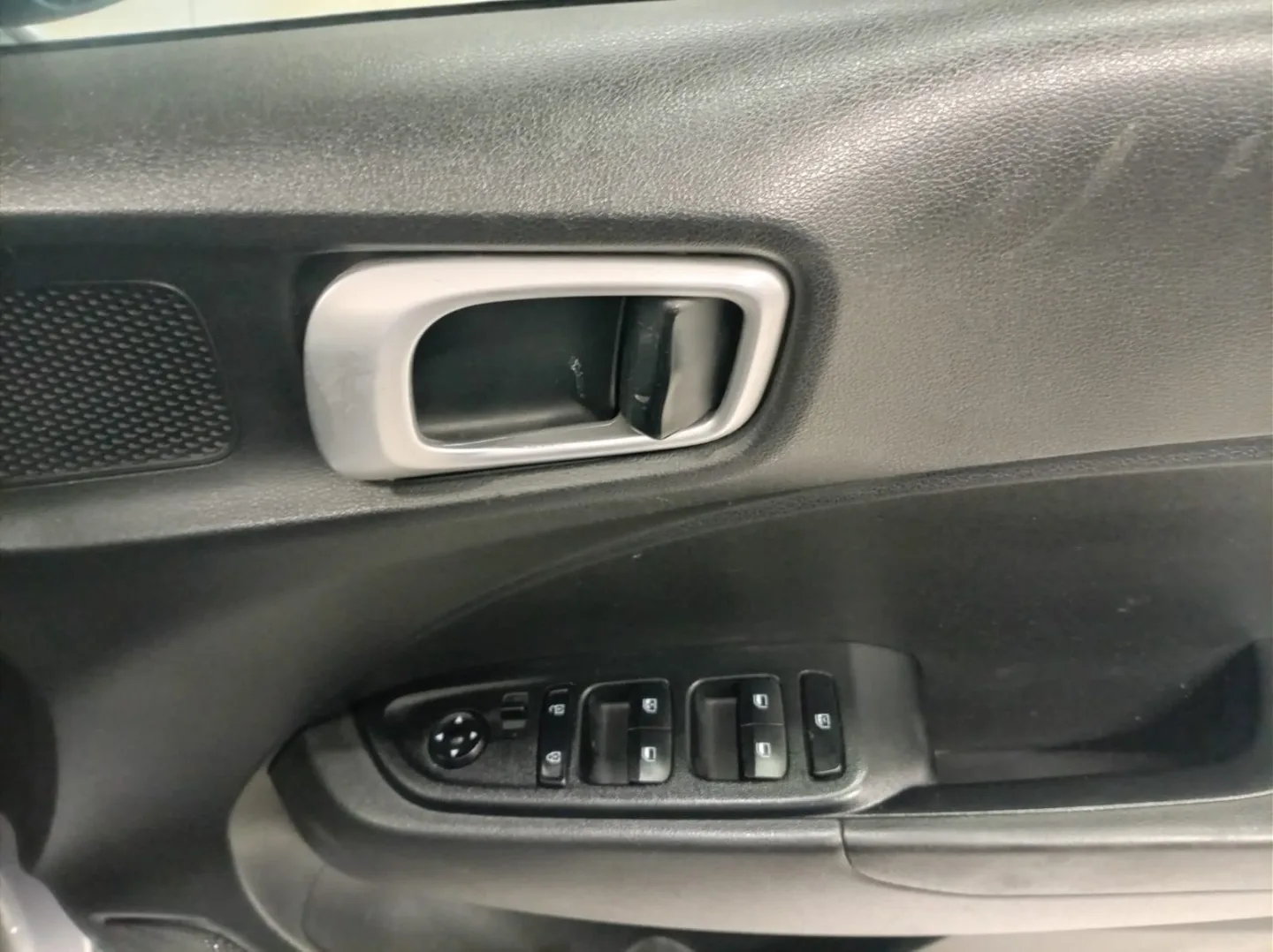 2020 Hyundai VENUE VENUE 1.0 TGDI MOTION M/T INFOTAINMENT thumbnail 10