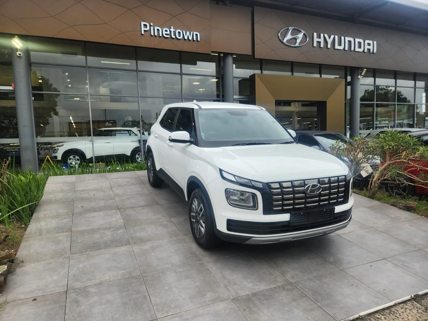 2024 Hyundai VENUE VENUE 1.0 MOTION MT MY22 thumbnail 3