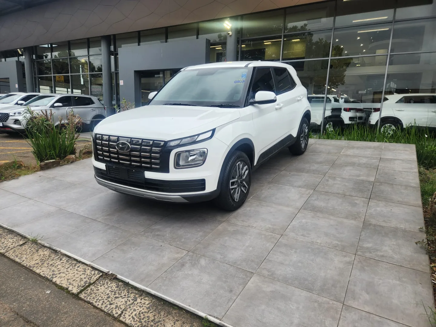 2024 Hyundai VENUE VENUE 1.0 MOTION MT MY22 image 1