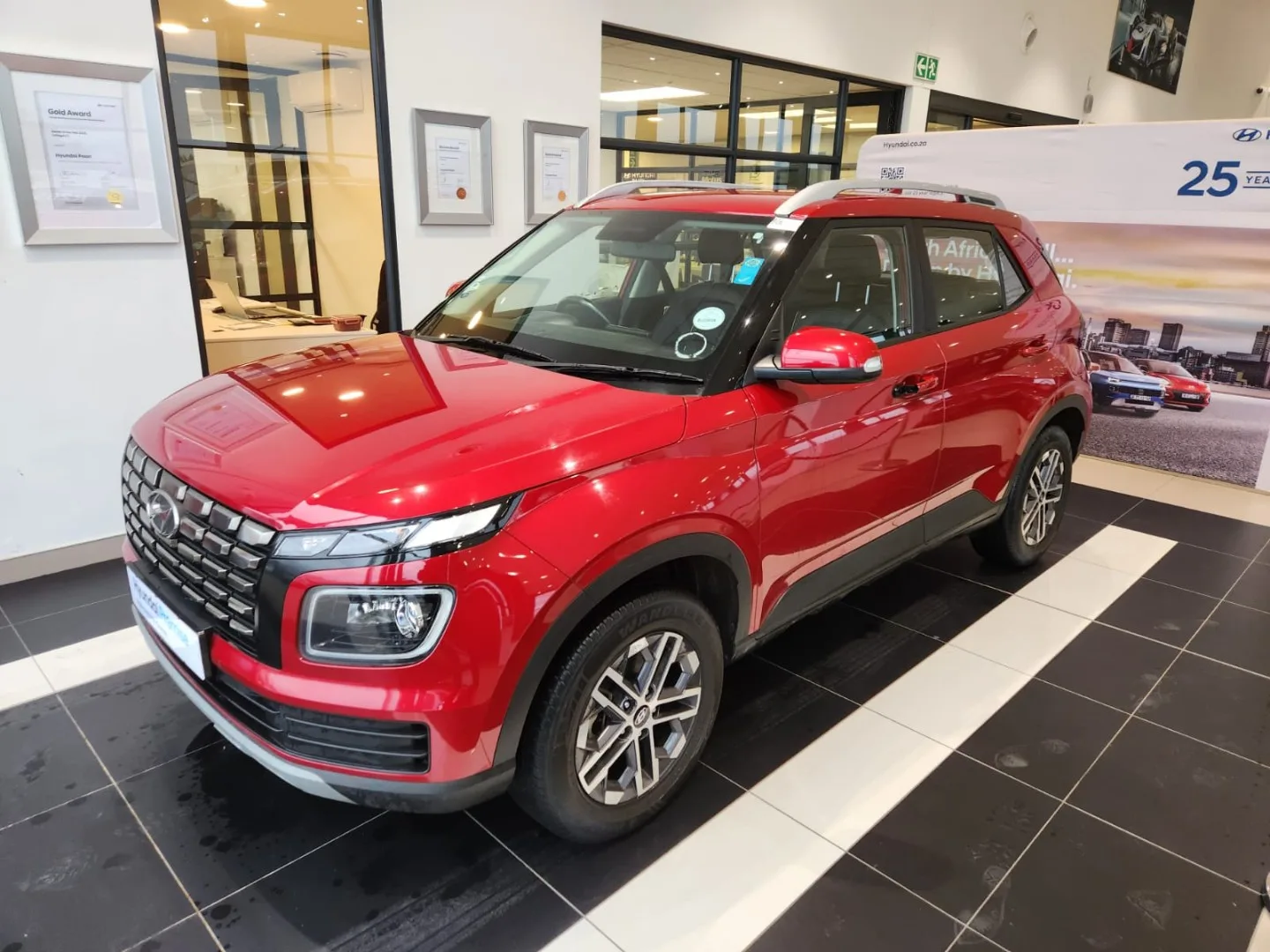 2024 Hyundai VENUE VENUE 1.0 FLUID MT MY22 image 1