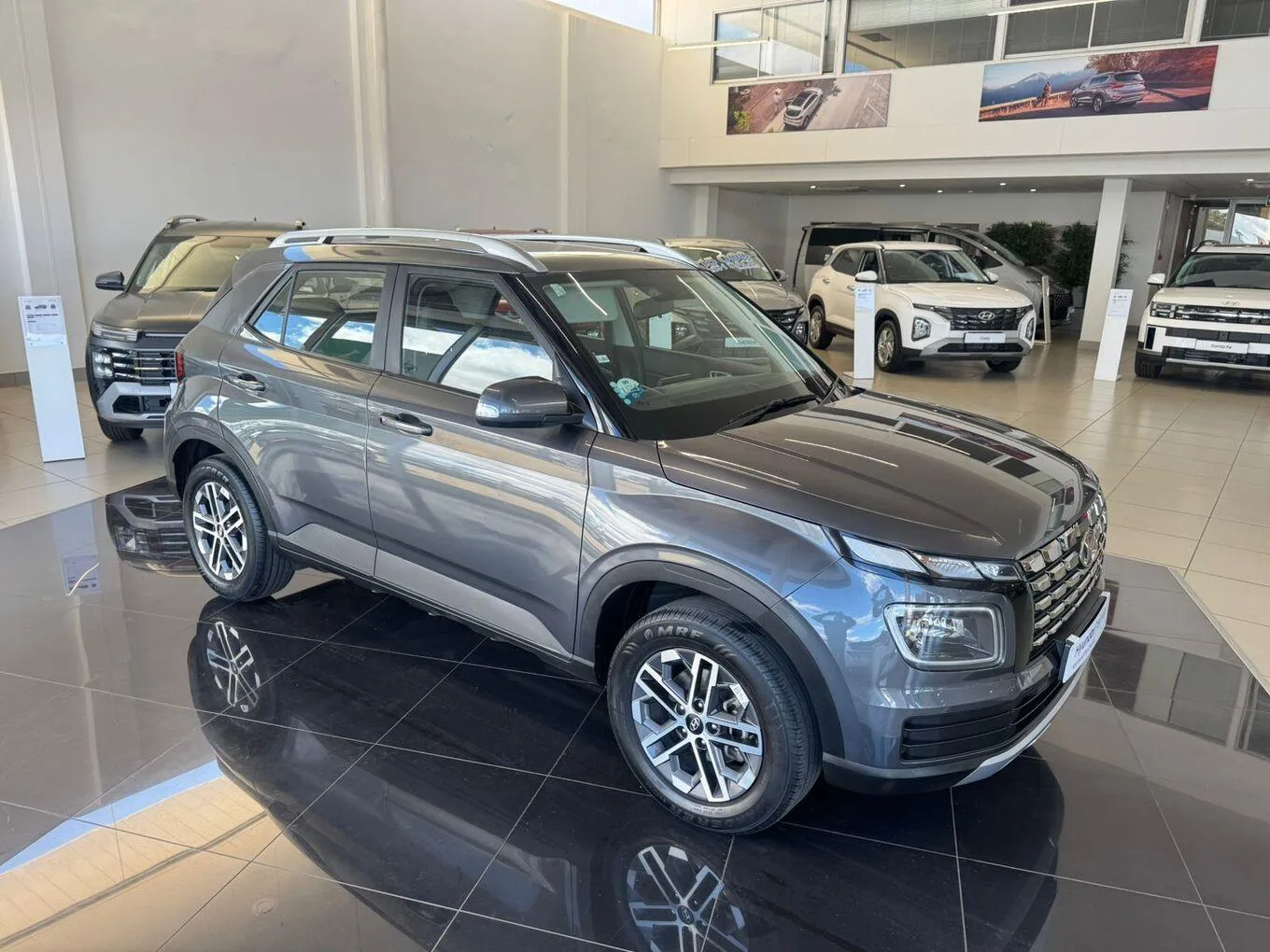 2024 Hyundai VENUE VENUE 1.0 FLUID MT MY22 image 1