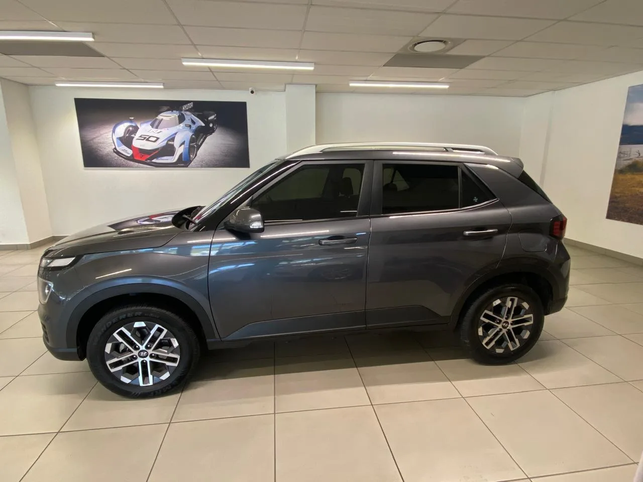 2024 Hyundai VENUE VENUE 1.0 FLUID MT MY22 thumbnail 3