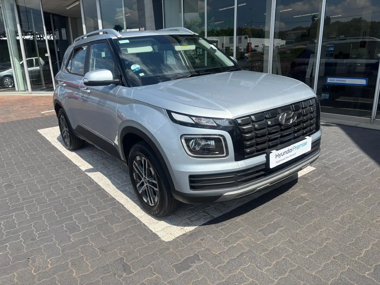 2024 Hyundai VENUE VENUE 1.0 FLUID MT MY22 image 1
