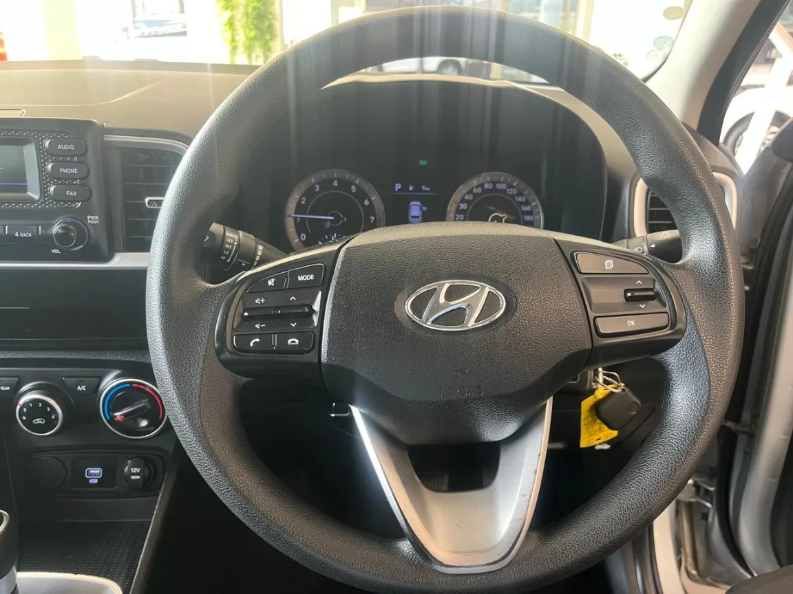 2020 Hyundai VENUE VENUE 1.0 TGDI MOTION DCT thumbnail 16