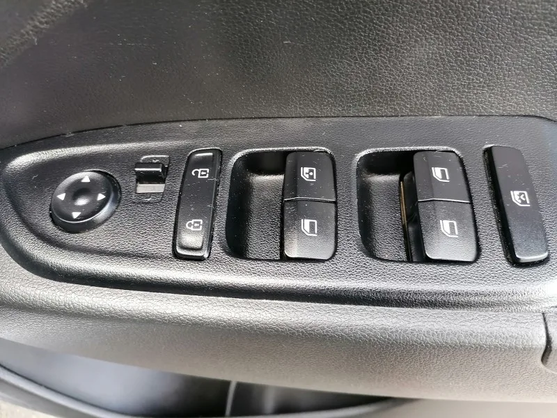 2021 undefined VENUE VENUE 1.0 TGDI MOTION DCT INFOTAINMENT thumbnail 12