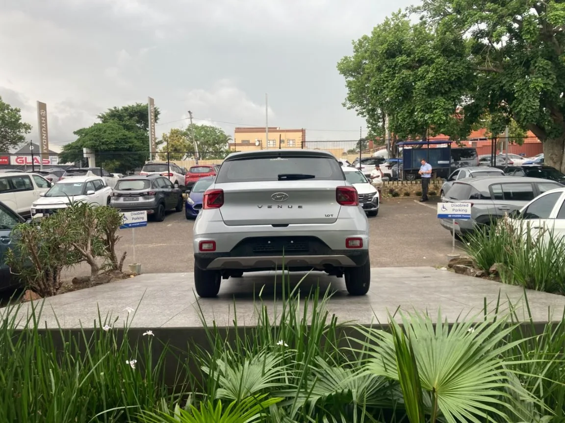 2021 Hyundai VENUE VENUE 1.0 TGDI MOTION DCT thumbnail 6