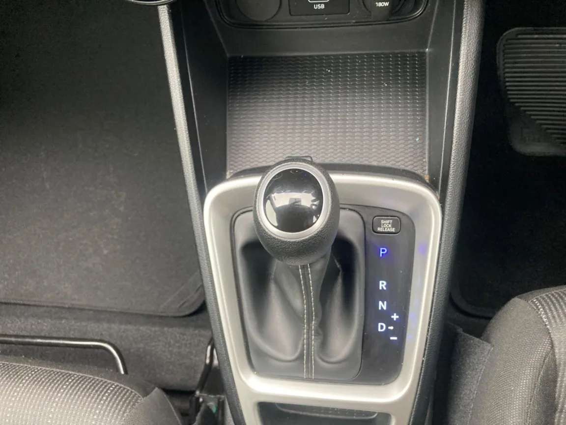2021 Hyundai VENUE VENUE 1.0 TGDI MOTION DCT thumbnail 19