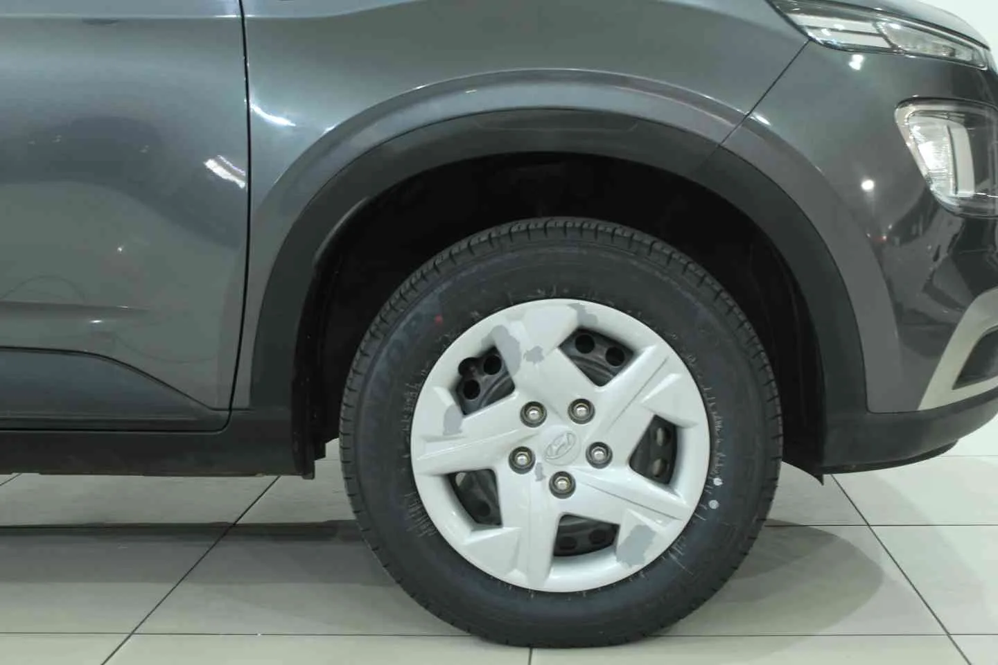 2021 Hyundai VENUE VENUE 1.0 TGDI MOTION DCT INFOTAINMENT thumbnail 4