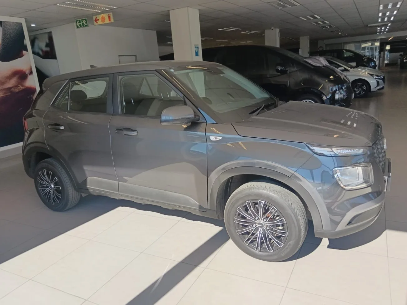 2021 Hyundai VENUE VENUE 1.0 TGDI MOTION DCT INFOTAINMENT thumbnail 4