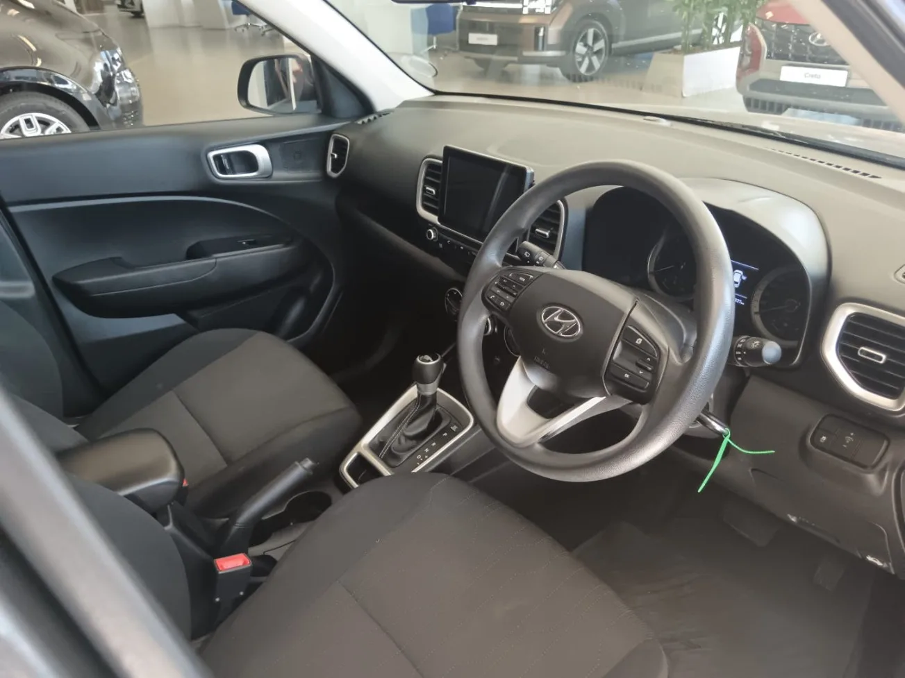 2021 Hyundai VENUE VENUE 1.0 TGDI MOTION DCT INFOTAINMENT thumbnail 12