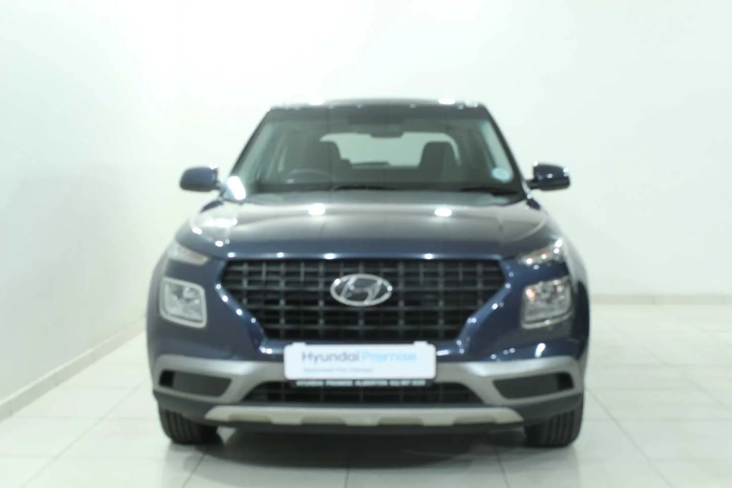 2022 Hyundai VENUE VENUE 1.0 TGDI MOTION DCT INFOTAINMENT thumbnail 2