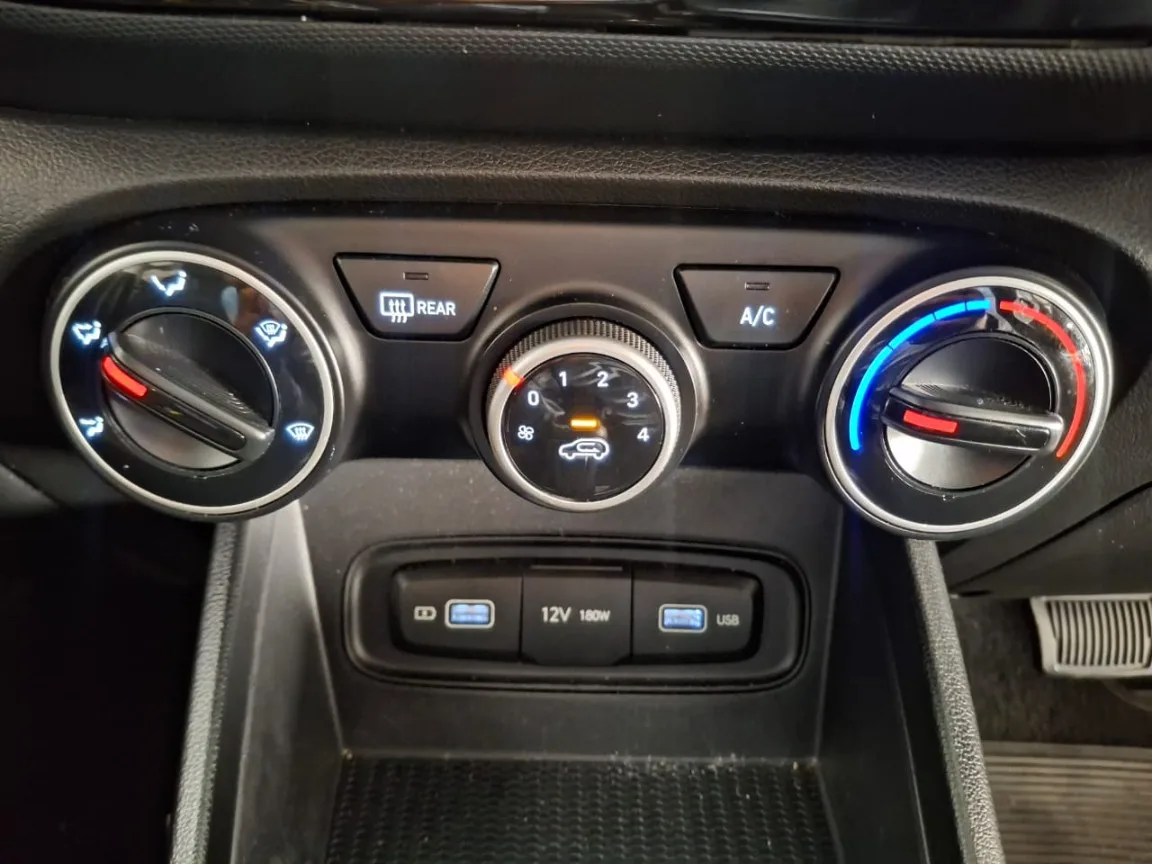 2022 Hyundai VENUE VENUE 1.0 TGDI MOTION DCT INFOTAINMENT thumbnail 12