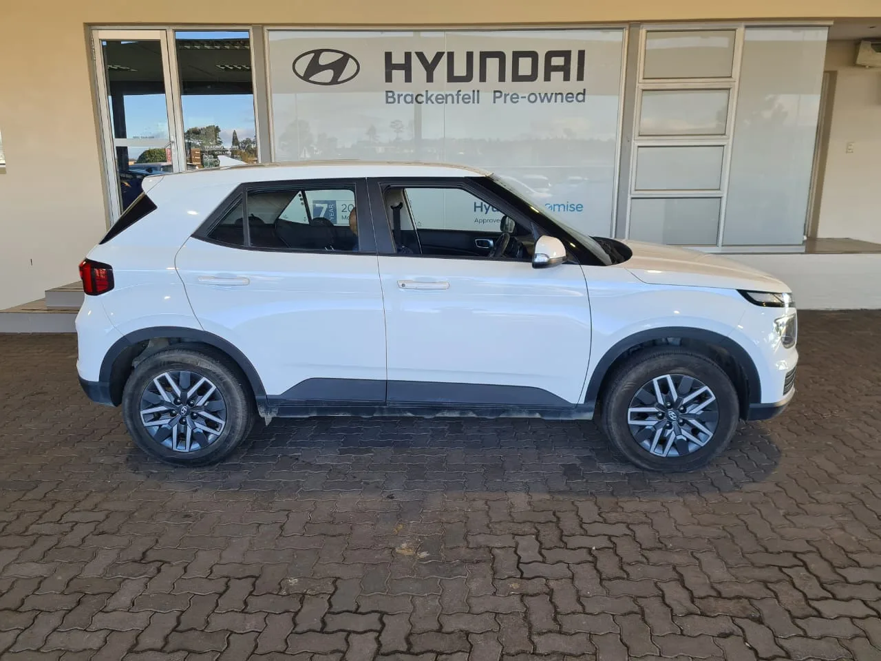 2023 Hyundai VENUE VENUE 1.0 MOTION MT MY22 thumbnail 2