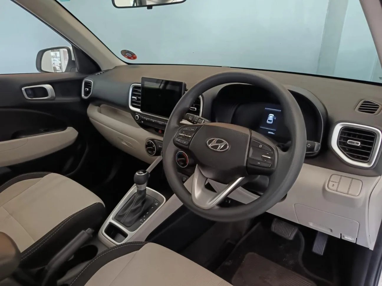 2023 Hyundai VENUE VENUE 1.0 TGDI MOTION DCT thumbnail 7