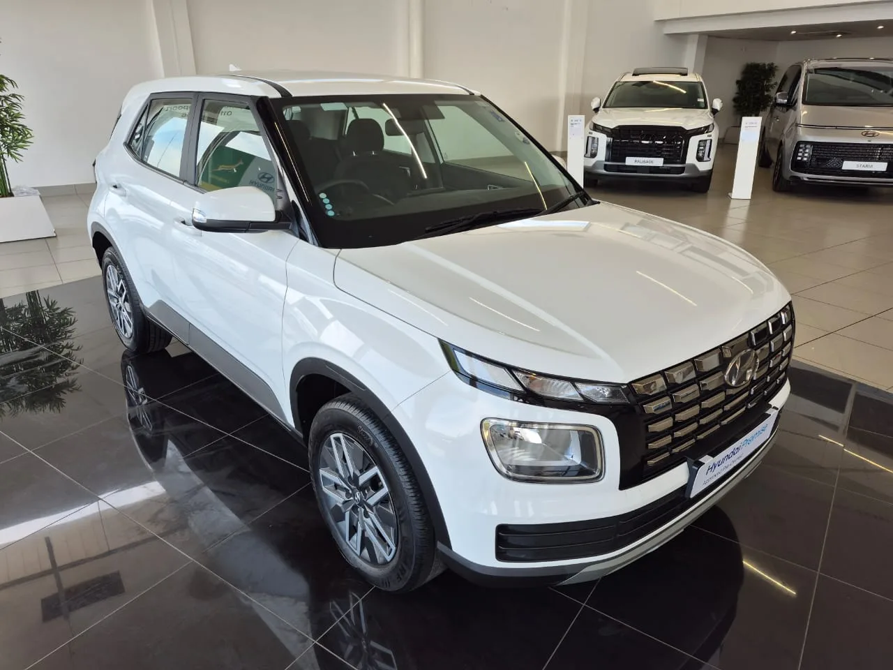 2024 Hyundai VENUE VENUE 1.0 MOTION DCT MY22 image 1