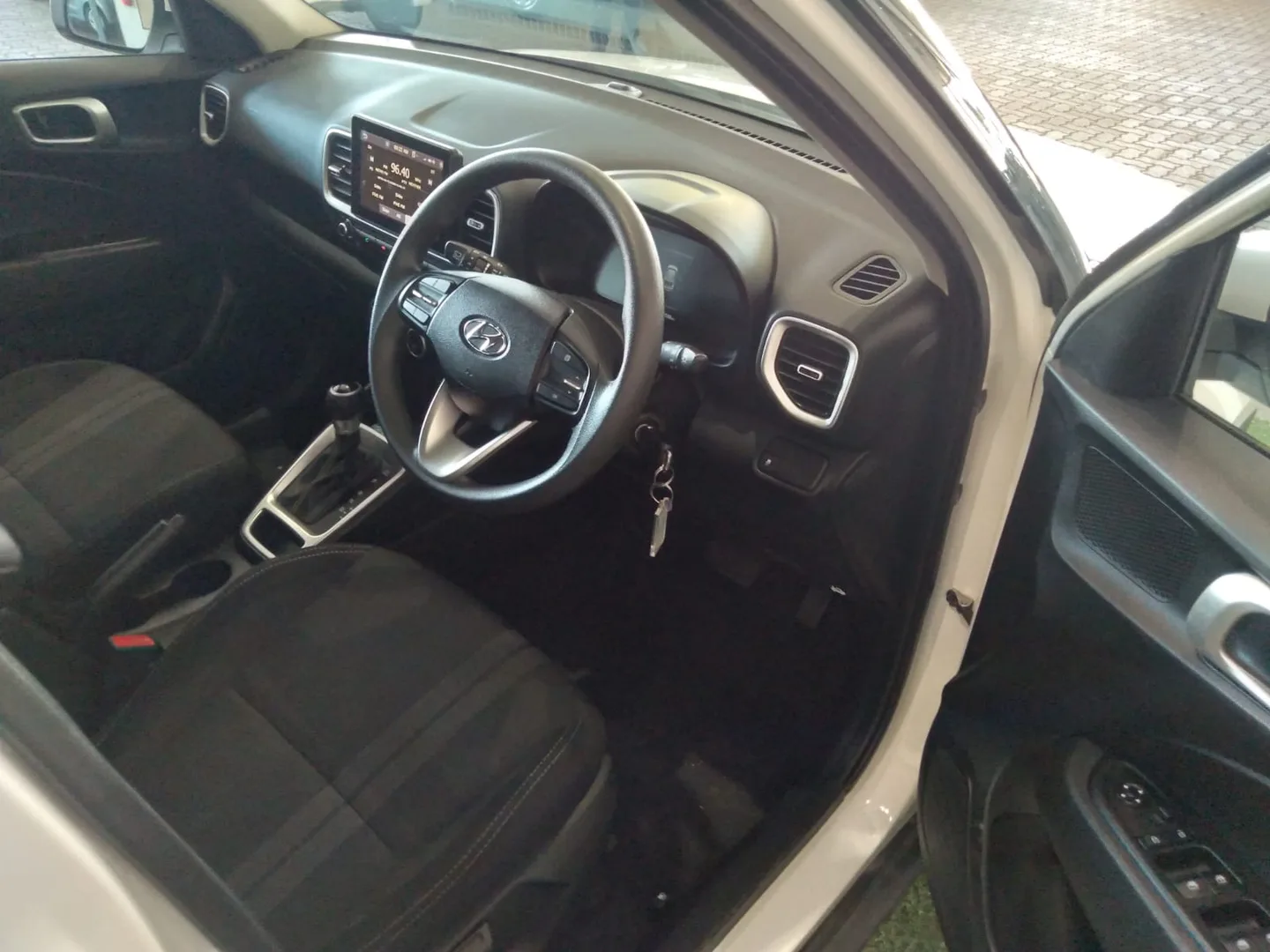 2025 Hyundai VENUE VENUE 1.0 MOTION DCT MY22 thumbnail 12