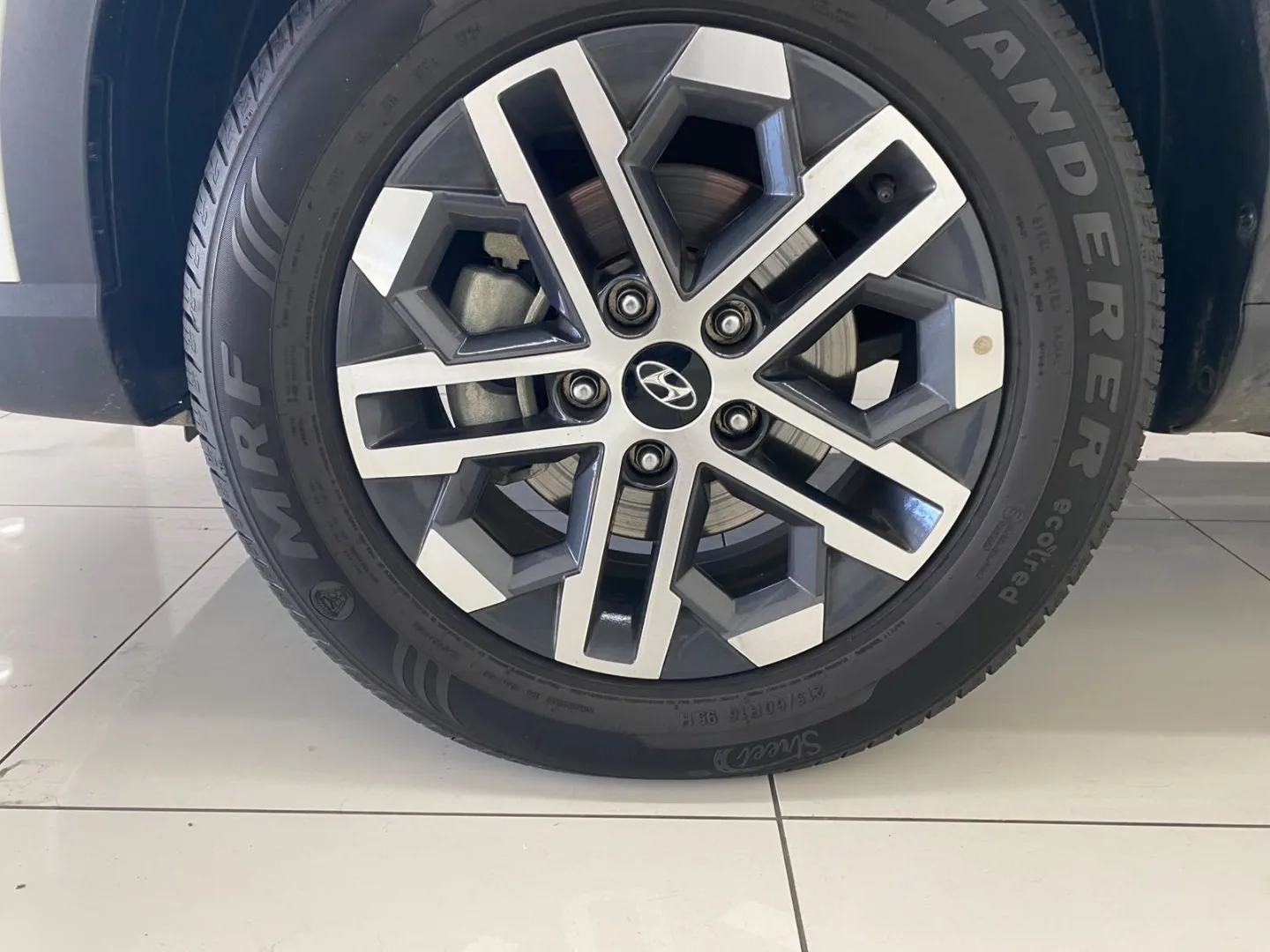 2025 Hyundai VENUE Venue Venue 1.0t Executive Dct thumbnail 5