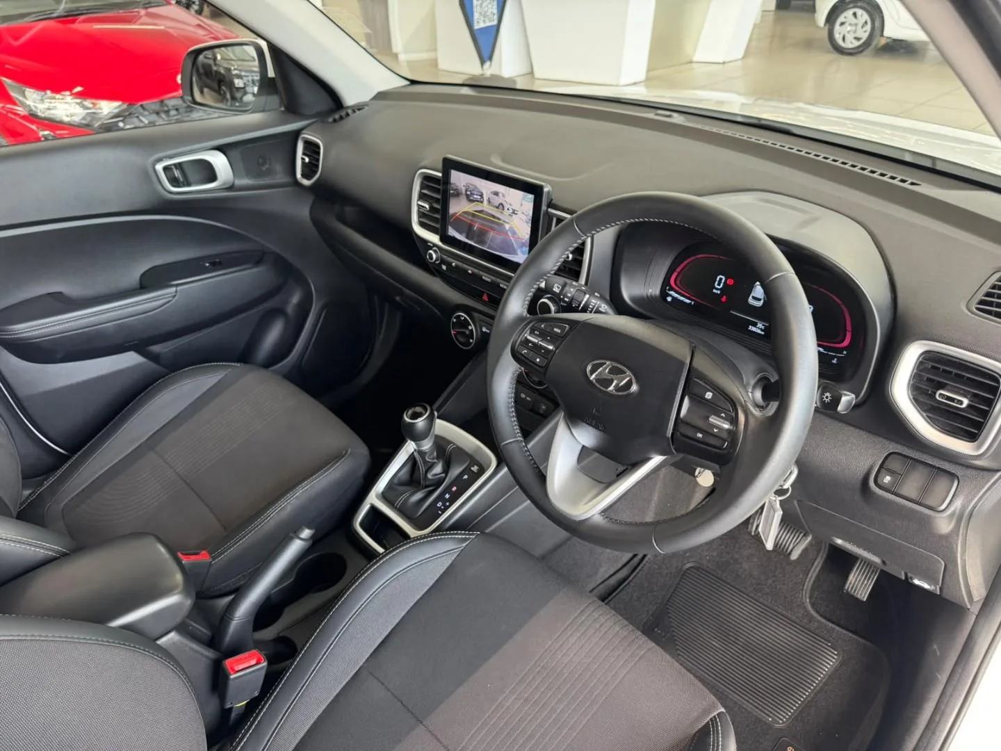 2025 Hyundai VENUE VENUE 1.0 EXECUTIVE DCT thumbnail 9