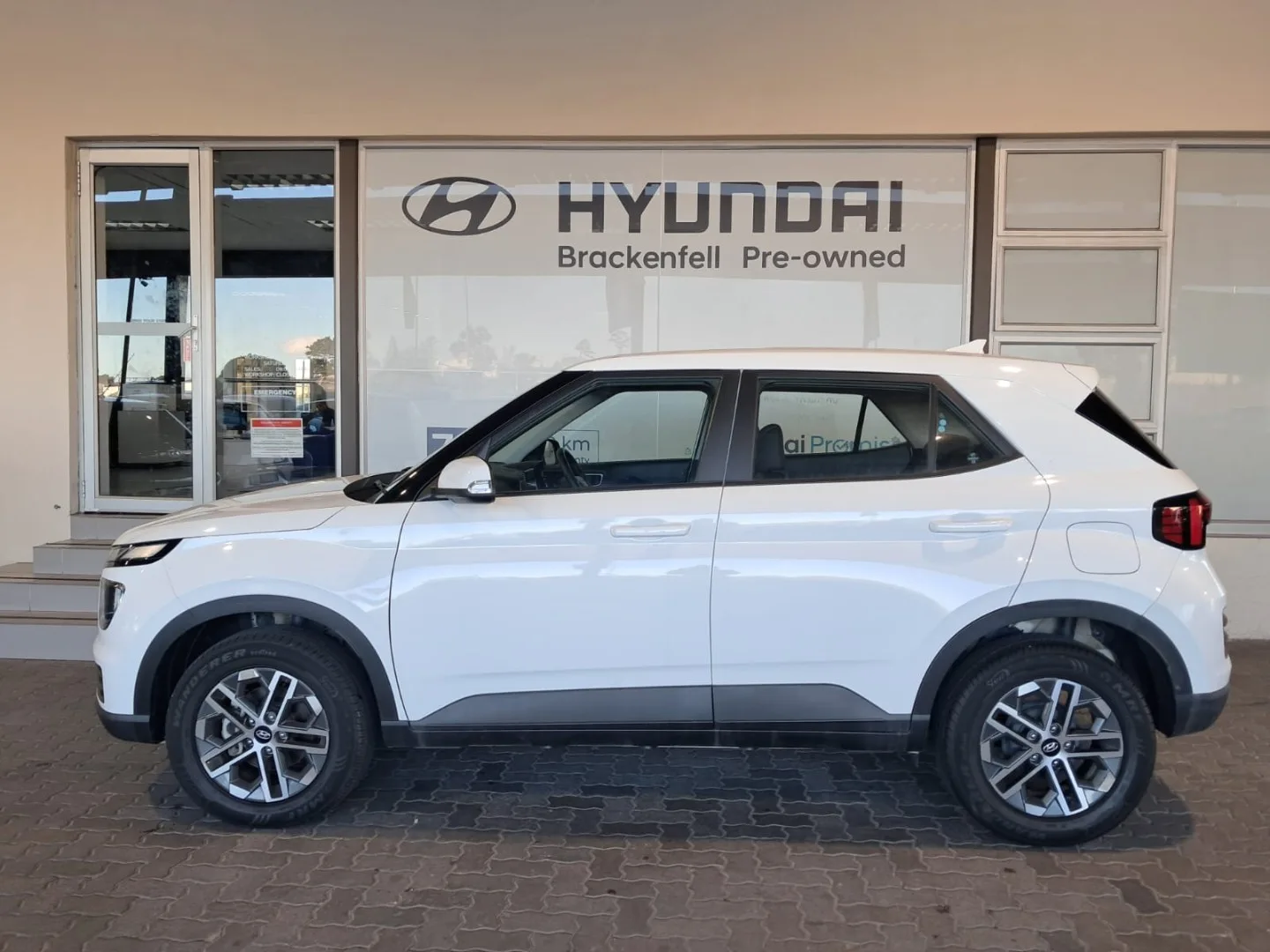 2025 Hyundai VENUE VENUE 1.0 EXECUTIVE DCT MY24 thumbnail 6