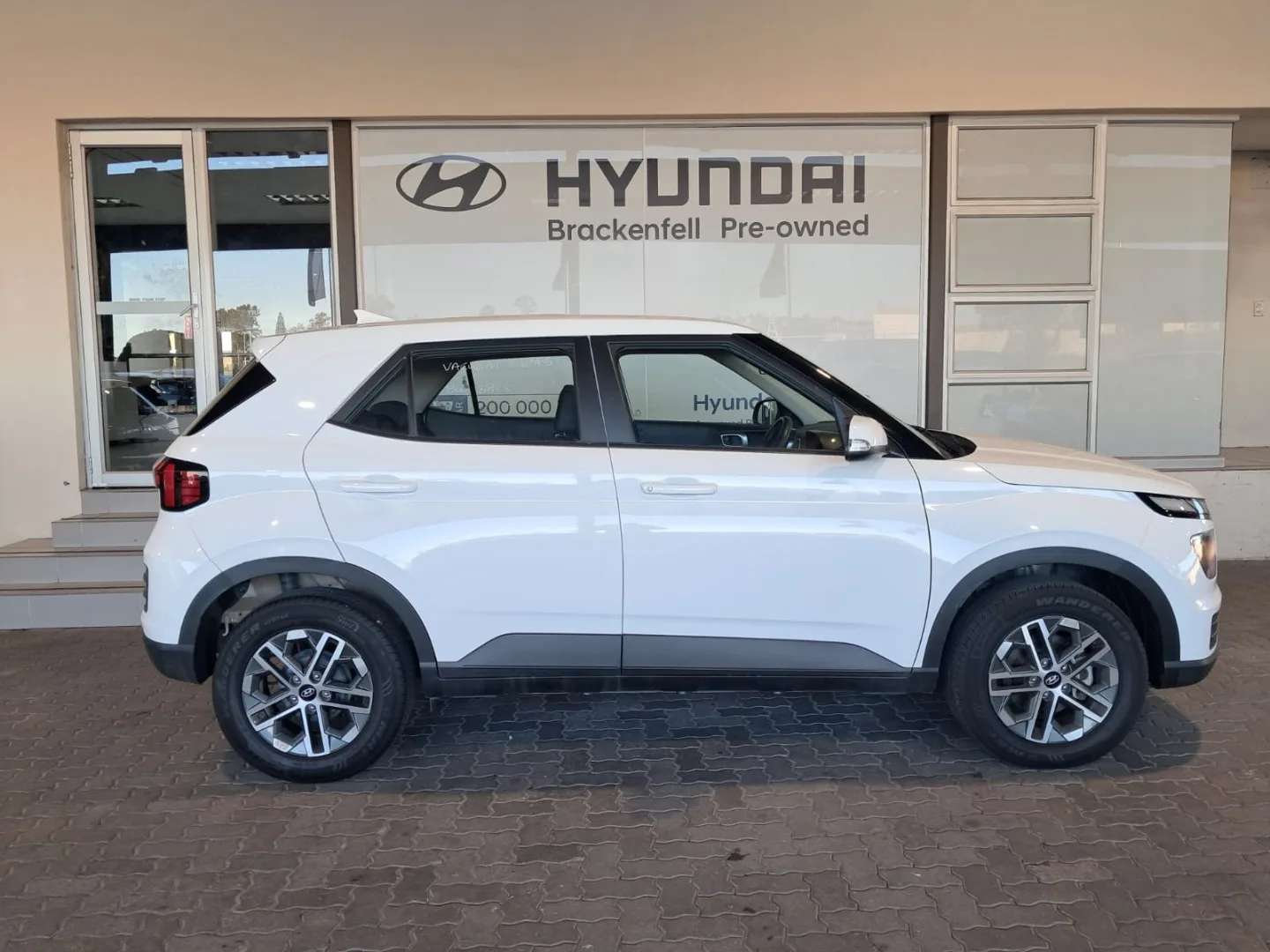 2025 Hyundai VENUE VENUE 1.0 EXECUTIVE DCT MY24 thumbnail 8