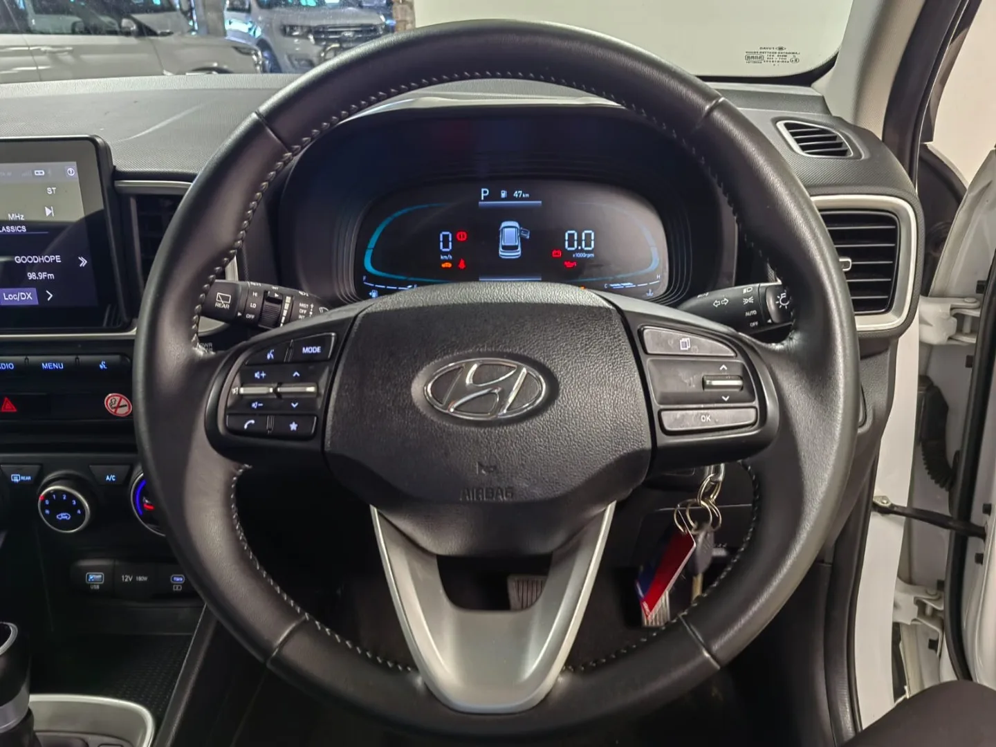 2025 Hyundai VENUE VENUE 1.0 EXECUTIVE DCT MY24 thumbnail 10