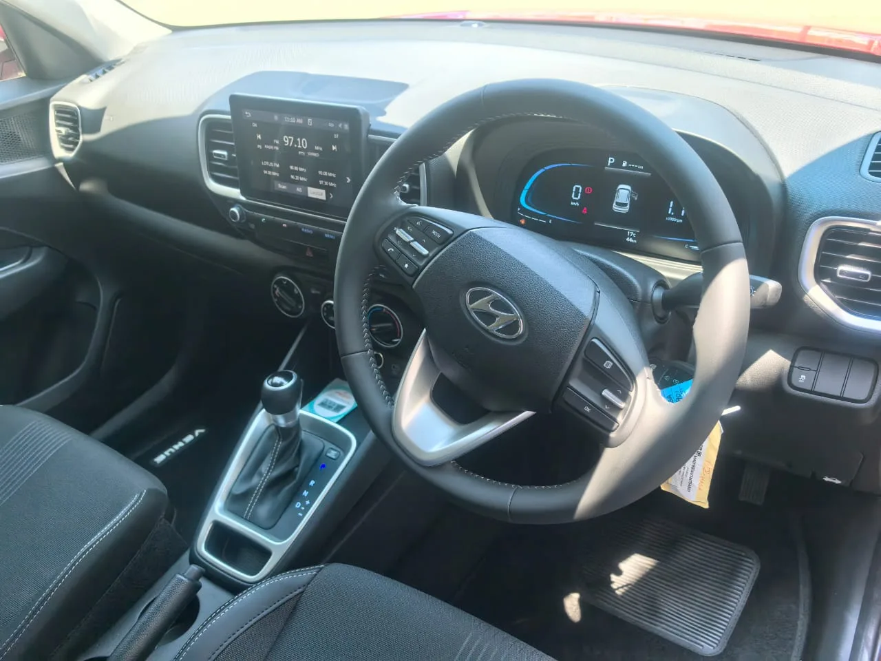 2025 Hyundai VENUE VENUE 1.0 EXECUTIVE DCT MY24 thumbnail 10