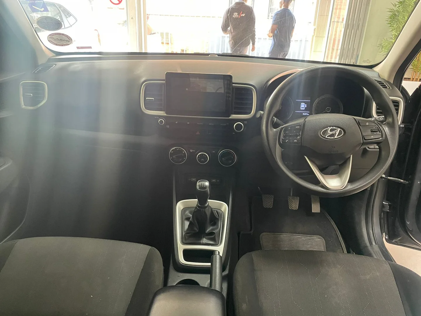 2021 Hyundai VENUE VENUE 1.2 MOTION MT thumbnail 3