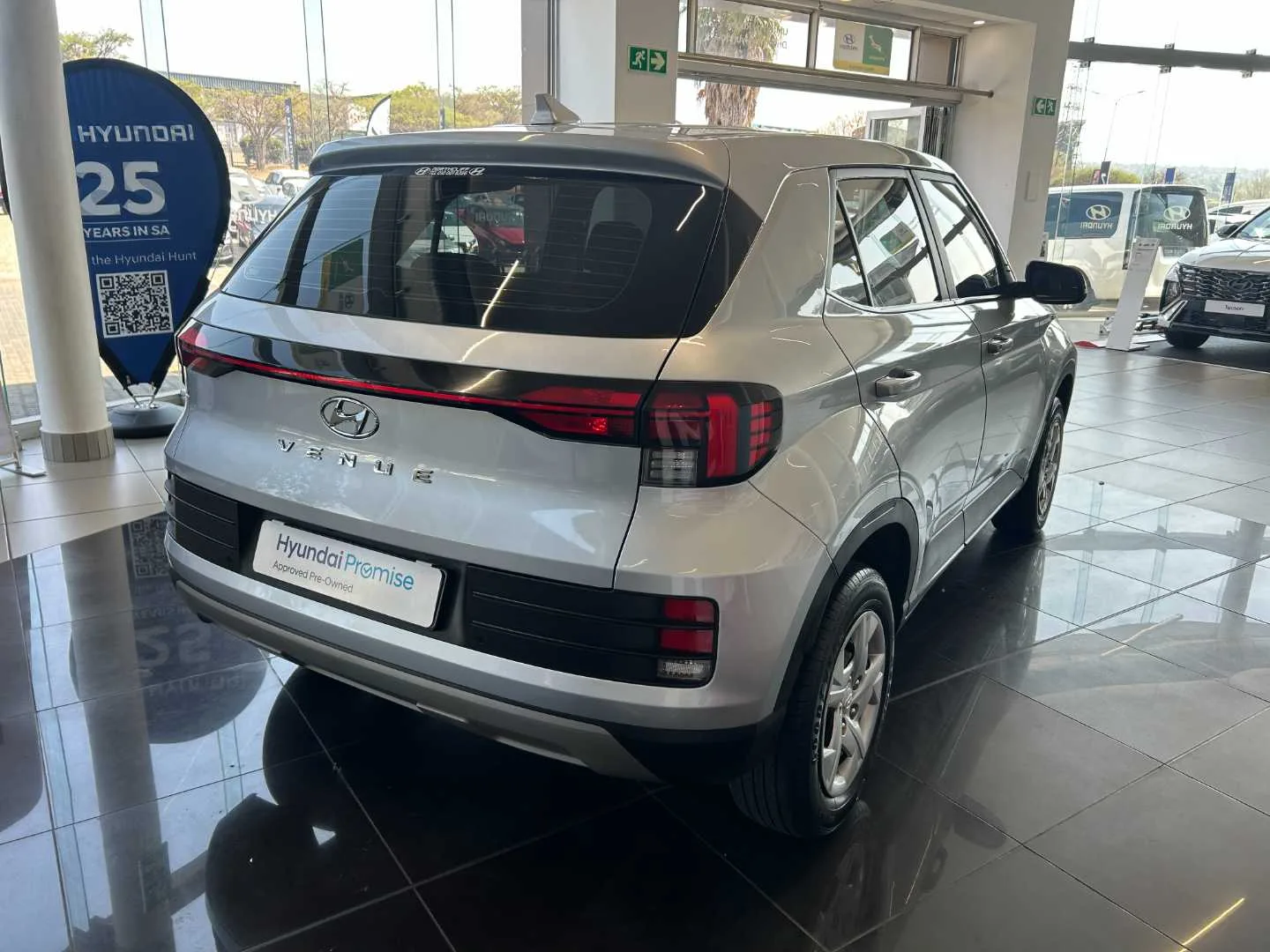 2023 Hyundai VENUE VENUE 1.2 PREMIUM MT thumbnail 7