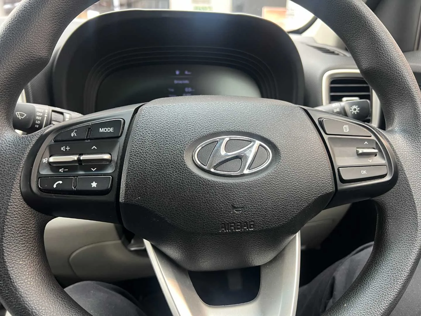 2023 Hyundai VENUE VENUE 1.2 MOTION thumbnail 21