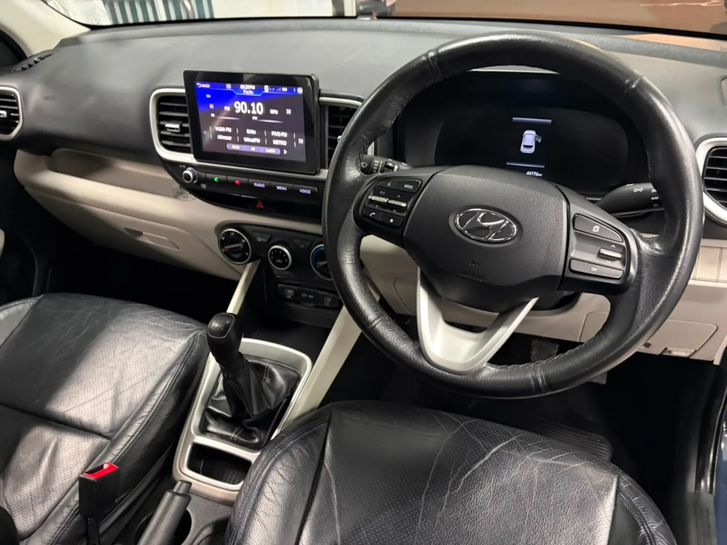 2023 Hyundai VENUE VENUE 1.2 PREMIUM MT MY24 thumbnail 14