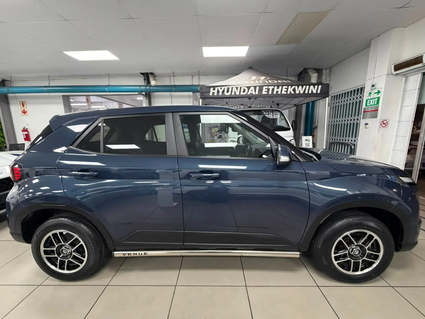 2023 Hyundai VENUE VENUE 1.2 PREMIUM MT MY24 thumbnail 5